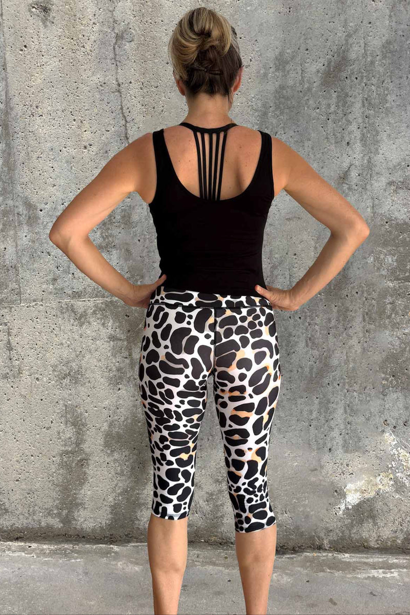 leopard capri leggings with phone pocket
