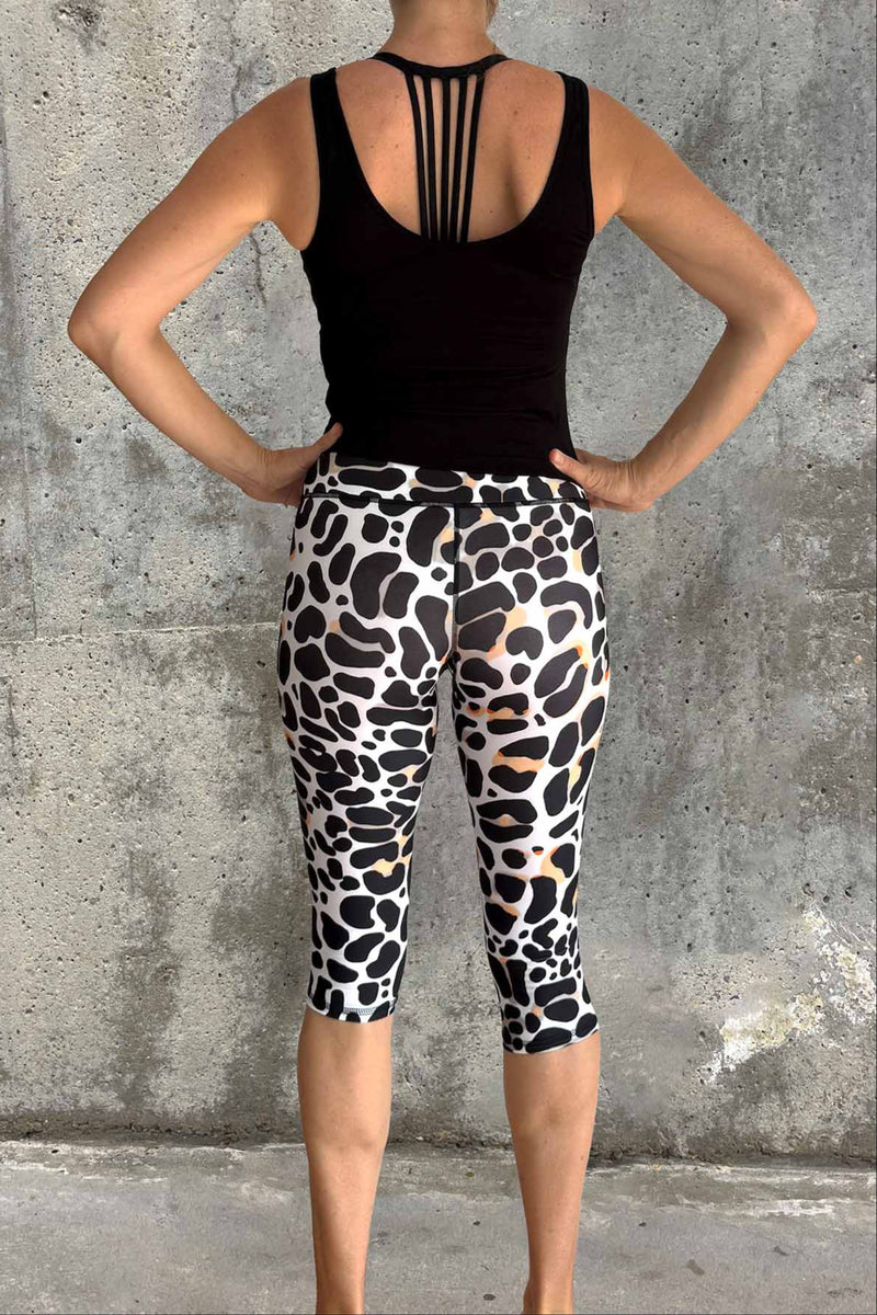 leopard capri leggings with phone pocket