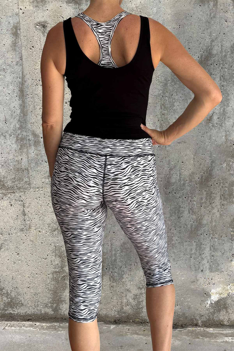 tiger print 3/4 leggings with pocket